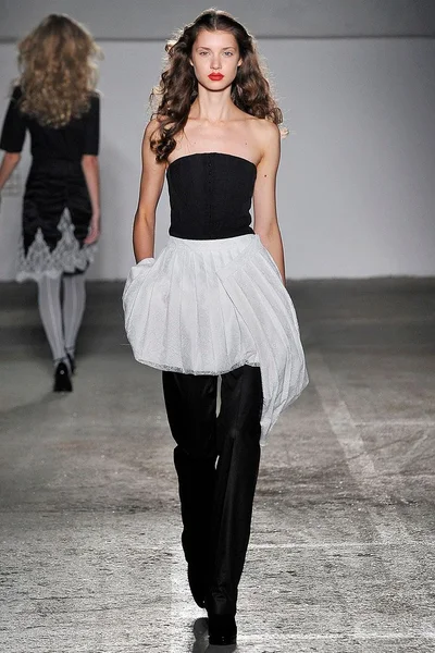 Look 7